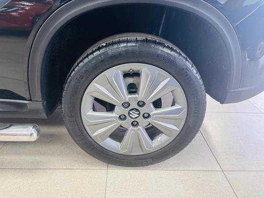 Suzuki Vitara Photo at-cfb5cb6faf5e491ea3e361daf4644afb.jpg
