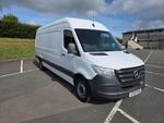 Mercedes-Benz Sprinter Photo 0