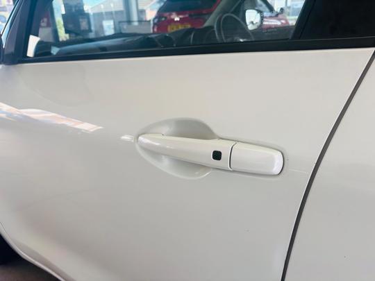 Suzuki Swift Photo at-cfe3a55ad3a5476db26cd902dc930eb7.jpg