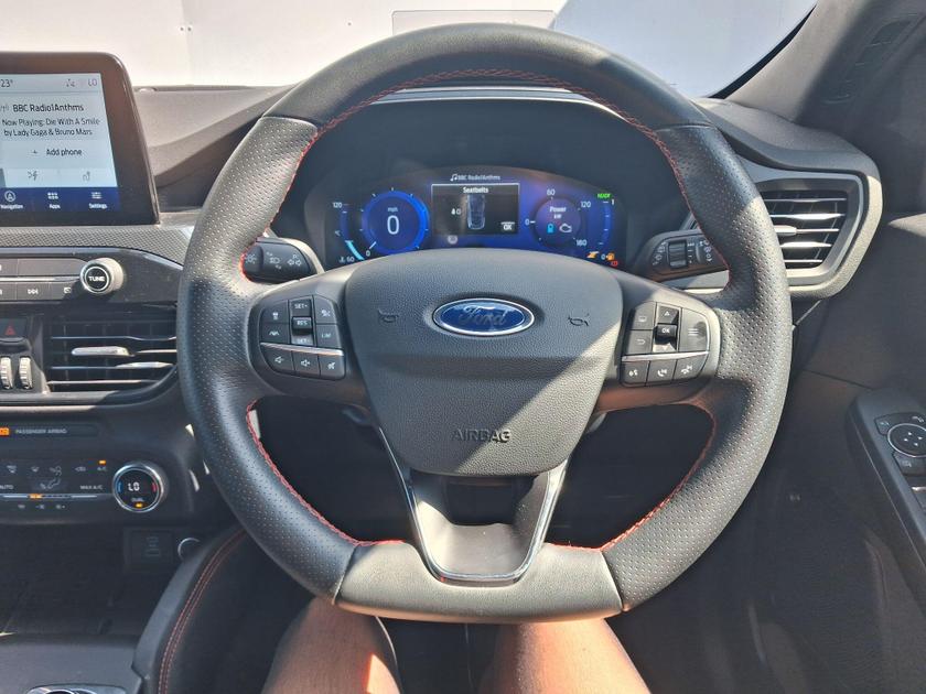 Ford Kuga Photo at-cffff4b887d444f7a175ba8150f82a3e.jpg