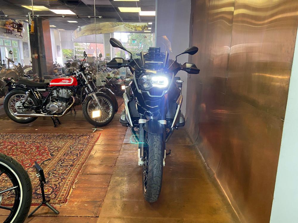 BMW R 1200 GS Photo at-d003e703fd7c41be80799420f2bbec3c.jpg