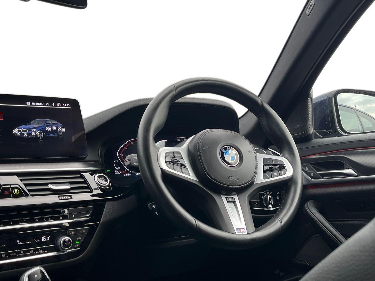 BMW 5 Series Photo 19