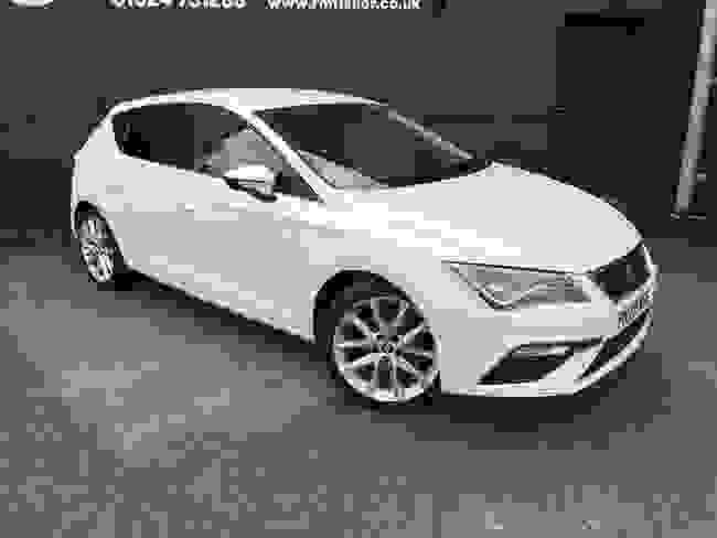 Used 2020 SEAT Leon 1.5 TSI EVO FR Euro 6 (s/s) 5dr White at RM Fisher