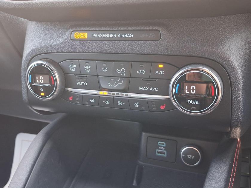 Ford Kuga Photo at-d02f85fa92f54340a4c1d763767dc224.jpg