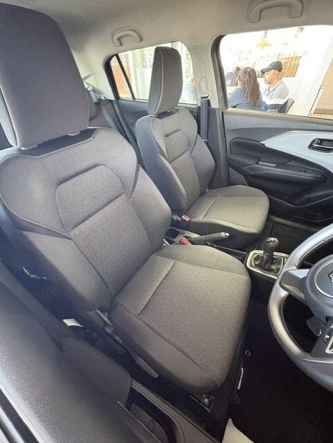 Suzuki Swift Photo at-d03941aa2720421d8454037b961baec8.jpg