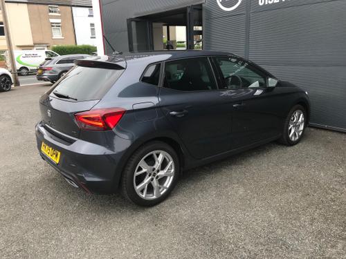 SEAT Ibiza Photo at-d045662cf47043fb8e40dfecdf519dff.jpg