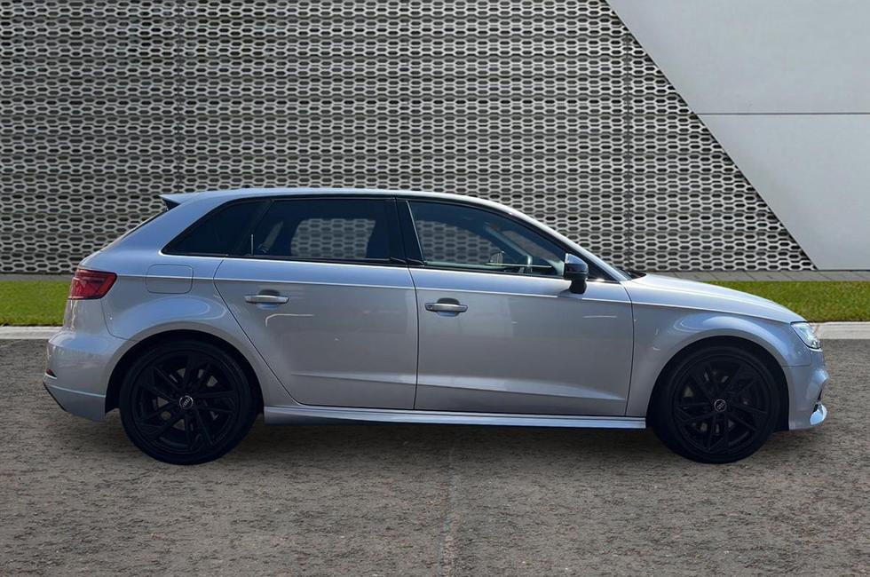 Audi S3 Photo at-d05d0d21ee524d34ae8113c49fa4dc19.jpg