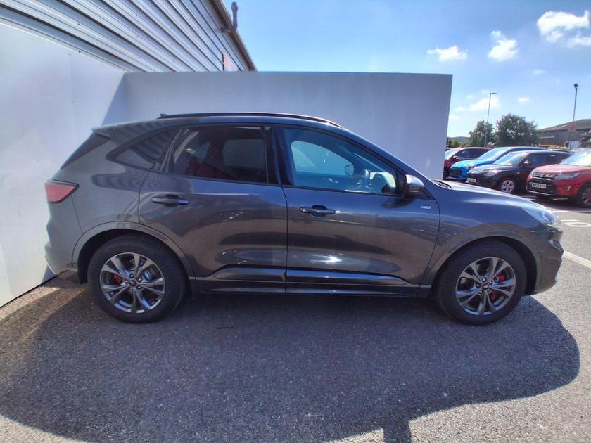 Ford Kuga Photo at-d081a9619681444e8a2a448a2632a473.jpg