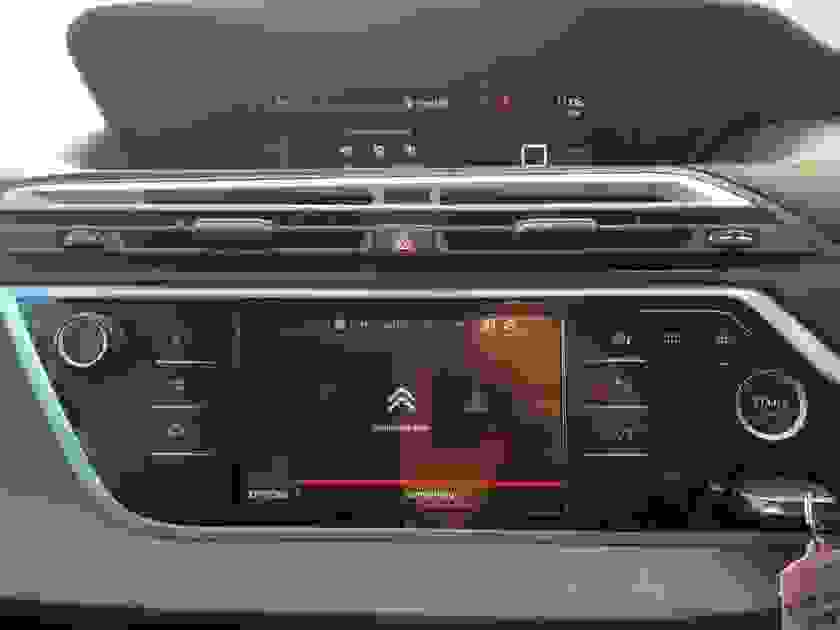 Citroen Grand C4 SpaceTourer Photo at-d08cd59bd1d14e608569239a7522ee0d.jpg