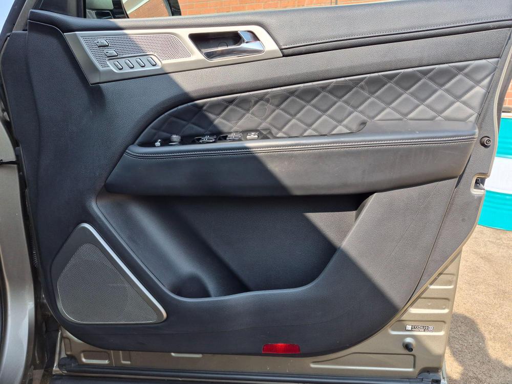 SsangYong Rexton Photo at-d09d437d0eb14b79ade895bec425bef8.jpg