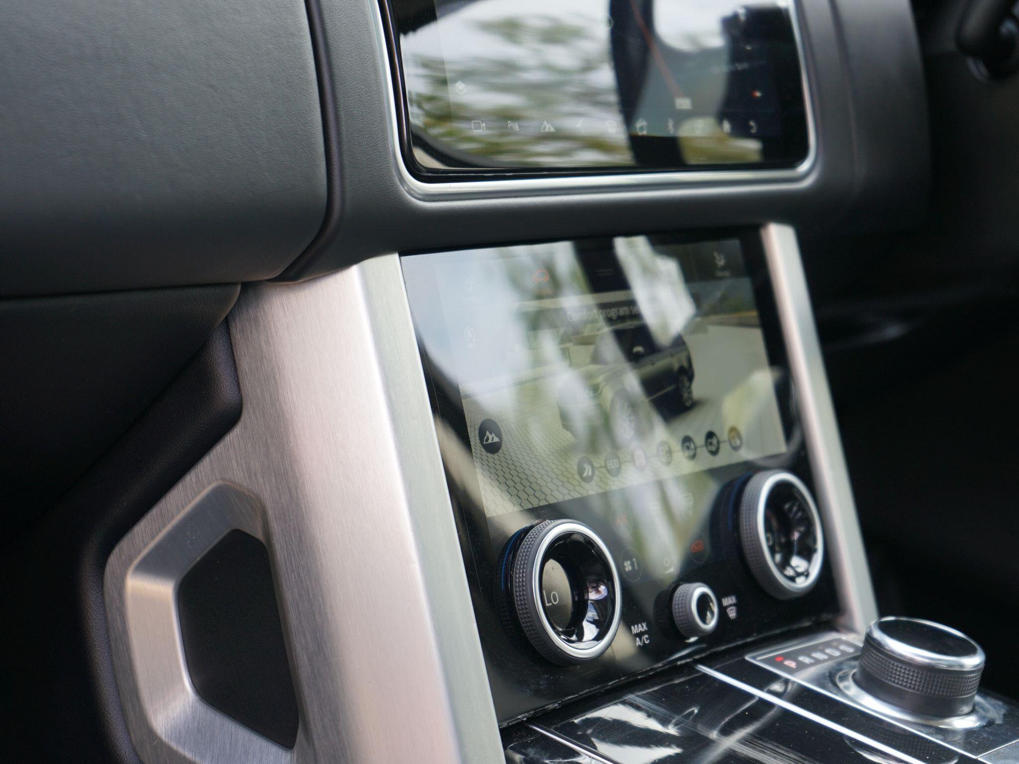 Land Rover Range Rover 3.0 SD V6 Vogue Auto 4WD Euro 6 (s/s) 5dr — photo 18