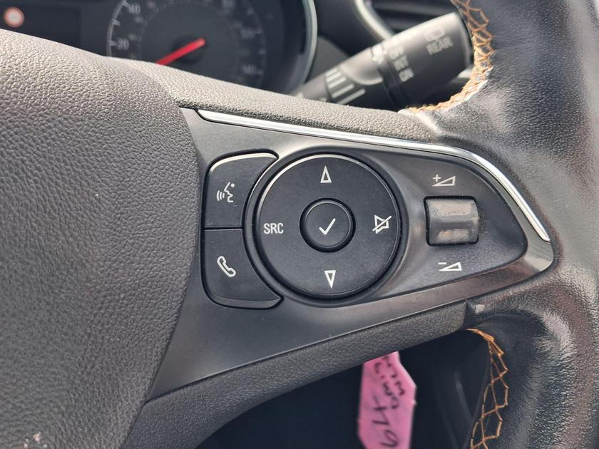 Vauxhall Crossland X Photo at-d0c28411e2ae483eabbbcea0ac01b93f.jpg