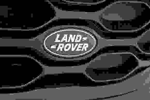 Land Rover Discovery Photo at-d0e33e22c0c94b4ea9cf56255908f2e3.jpg