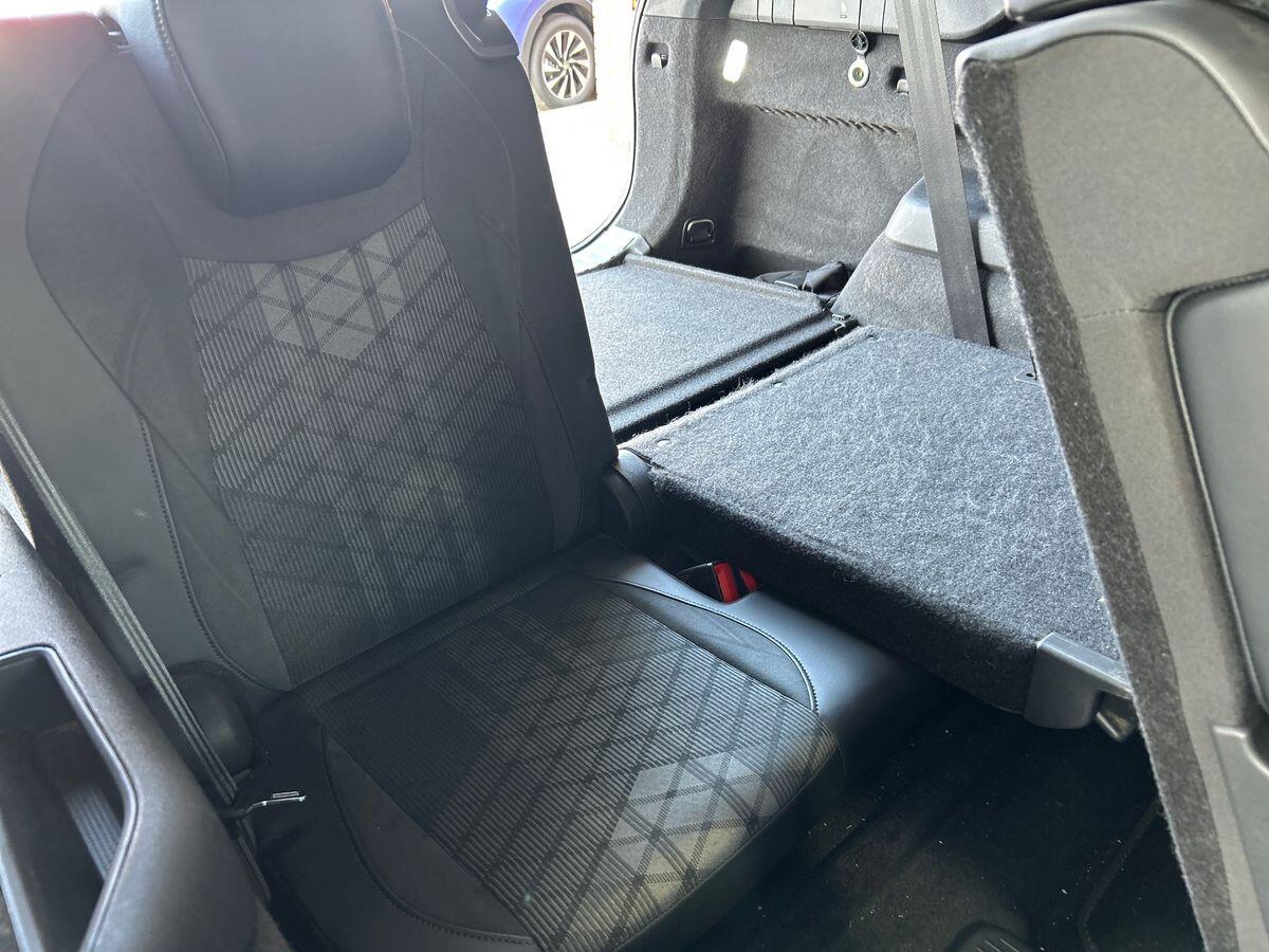 Volkswagen Tayron Photo at-d10f151fa064432d859aa2fd1ca74461.jpg