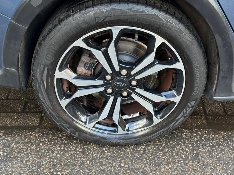 Used Ford Focus YM69LHF 16