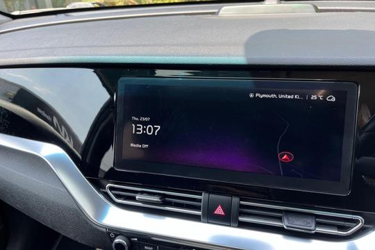 Kia Niro Photo at-d118e65f8113415aa5c271466d8dd878.jpg