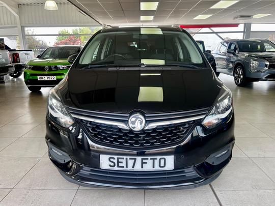 Vauxhall Zafira Tourer Photo at-d11db1ca044340c5baae58c3881adb75.jpg