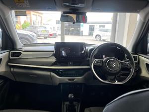 Suzuki Swift Photo 8