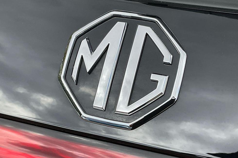 MG MGS6 Photo at-d13be36da4d84ec4b68a3f071f798d55.jpg