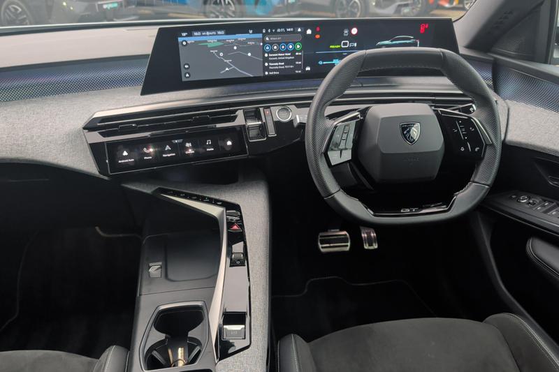 Used Peugeot E-3008 NV24VOB 3