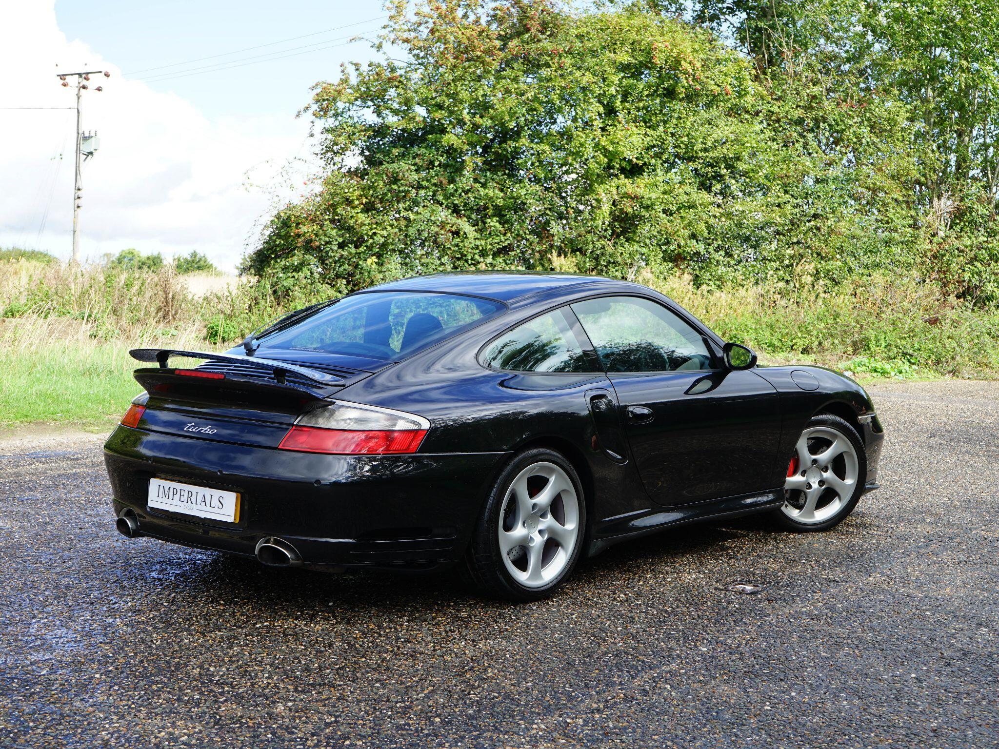Porsche 911 3.6 996 Turbo Coupe 2dr Petrol Tiptronic S AWD (339 g/km, 414 bhp) — photo 4