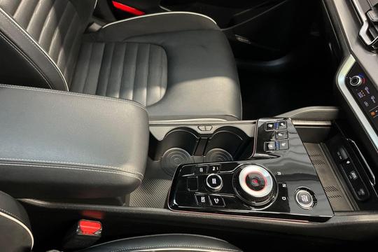 Kia Sportage Photo at-d1f252d73d5c4af7adb2e8dd634b51ee.jpg