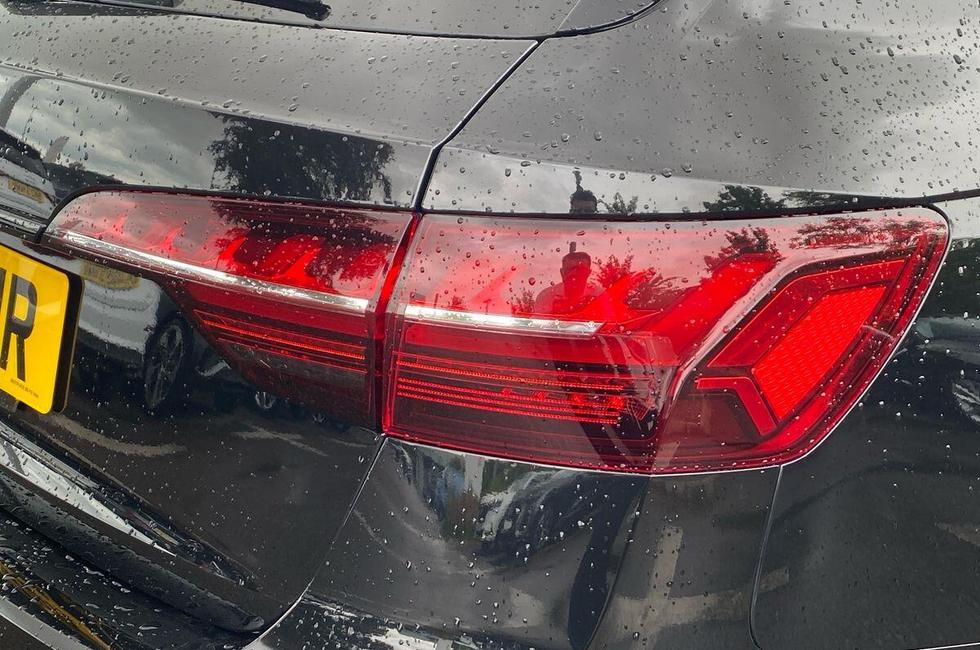 Audi A4 Photo at-d213a788183545d980336ad37d05e07e.jpg