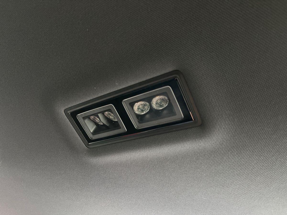 Volkswagen Golf Photo at-d2534341a8a64cc2882bda7f21d2817e.jpg