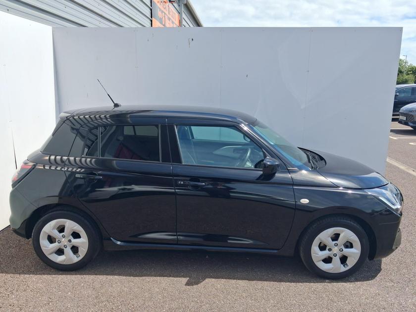 Suzuki Swift Photo at-d25359adf70a4805849f3f0abda21d55.jpg