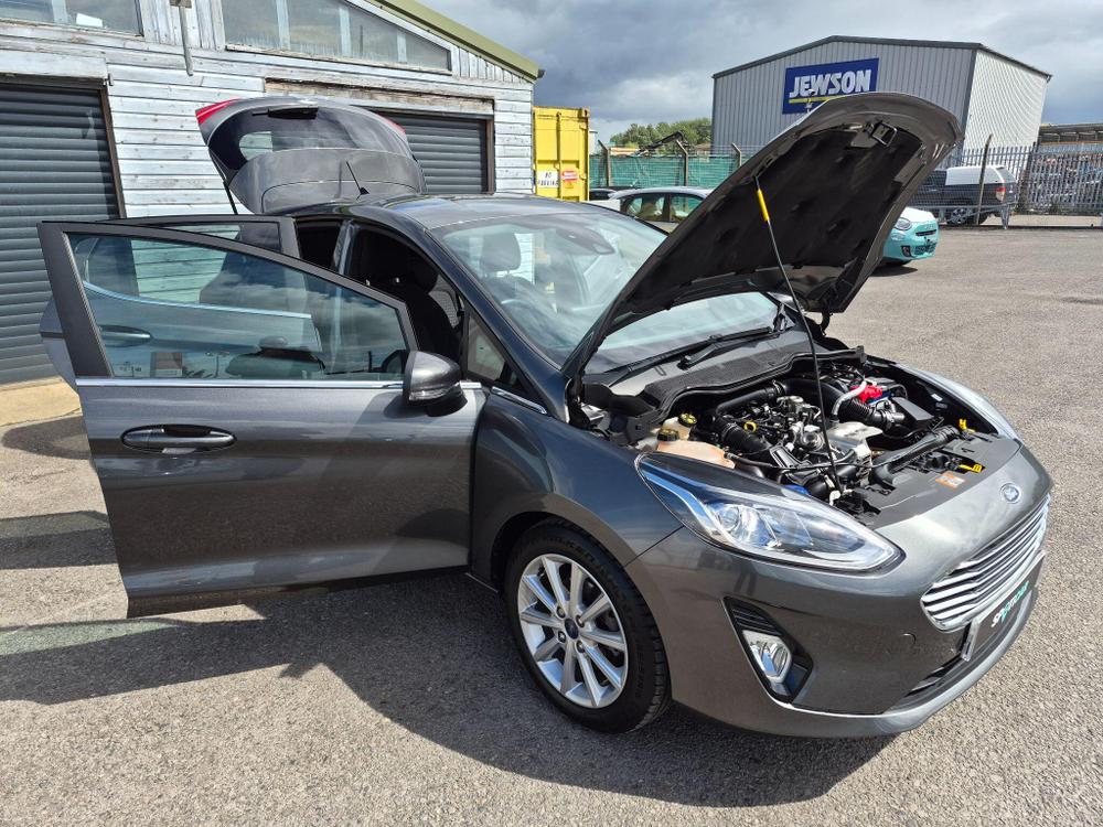 Ford Fiesta Photo at-d294012ca3874d3a9ae56ac5883c492d.jpg