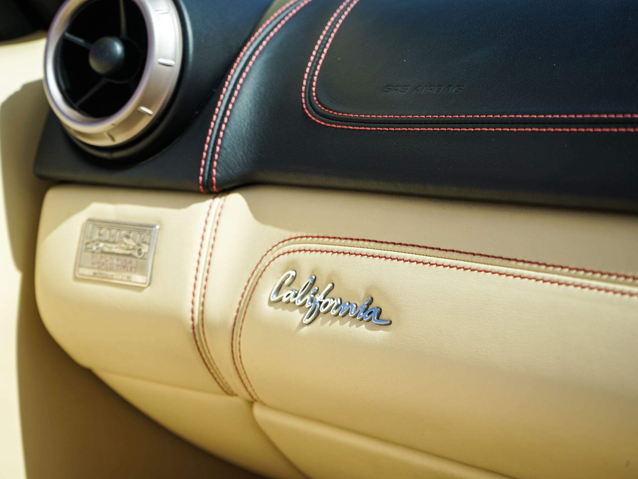 Ferrari California 4.3 F1 DCT Euro 5 2dr — photo 25