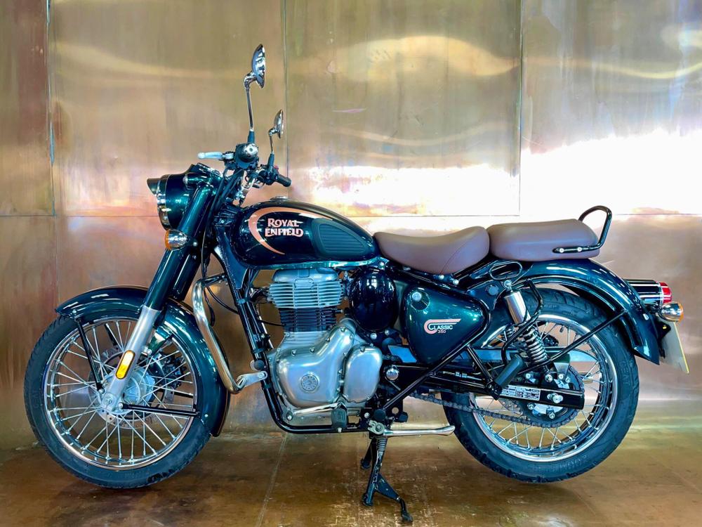 Royal Enfield Classic 350 Photo at-d2d4ca676e1e4975b5345c76f1129562.jpg