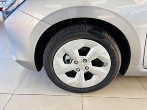 Suzuki Swift Photo 12