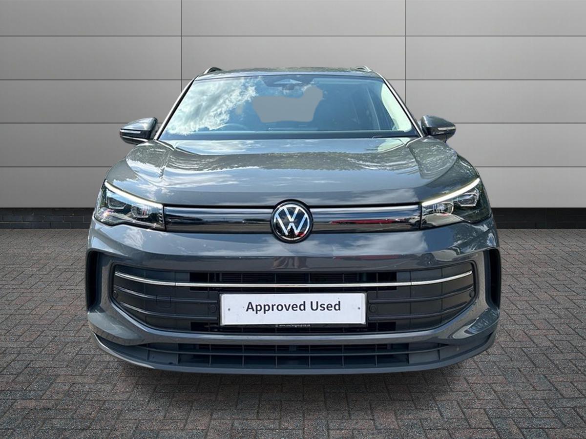 Volkswagen Tiguan Photo at-d2f115e5e466454e913db496dcd87cda.jpg