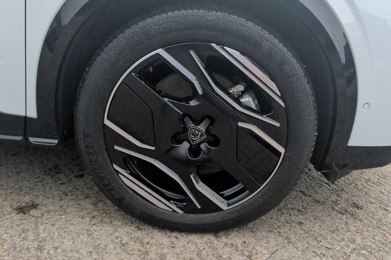 Used Peugeot E-3008 NV24VOB 10