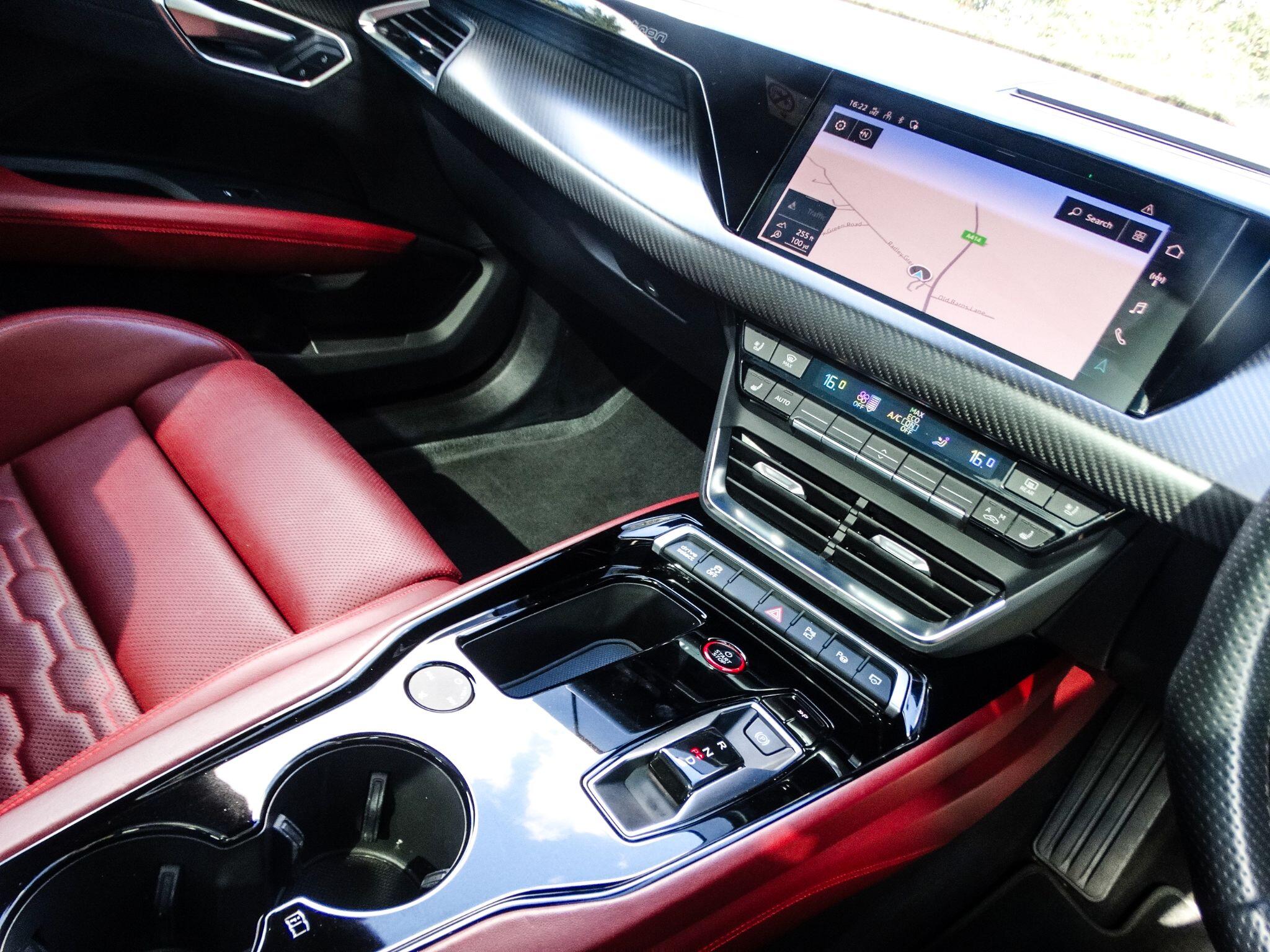 Audi RS e-tron GT 93.4kWh Auto quattro 4dr — photo 7