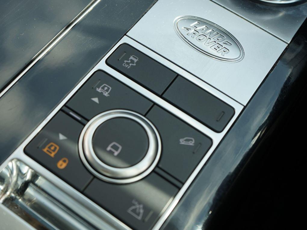 Used Land Rover Range Rover YG68JSZ 34