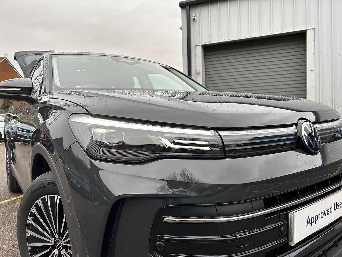 Volkswagen Tiguan Photo at-d388781eb8ca4a48b97ce283a0508d6f.jpg