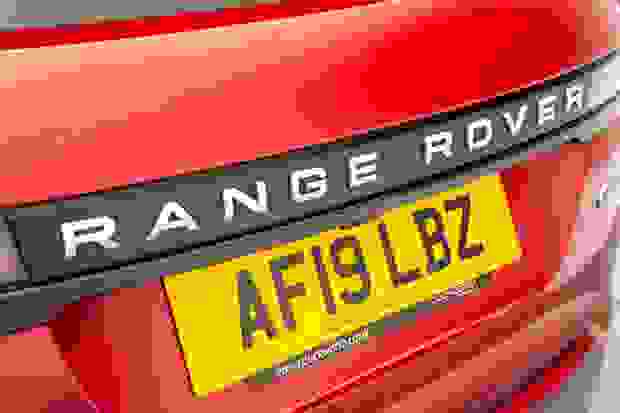Land Rover RANGE ROVER EVOQUE Photo at-d38d2f141c8647fda238dae74a159357.jpg