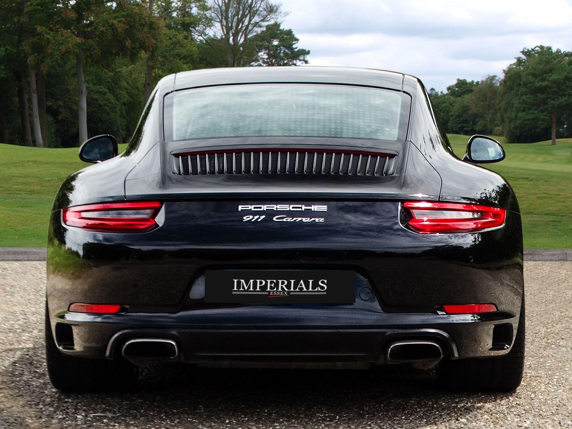 Porsche 911 — photo 11