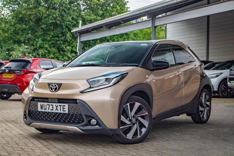 Used Toyota Aygo X WU73XTE 9