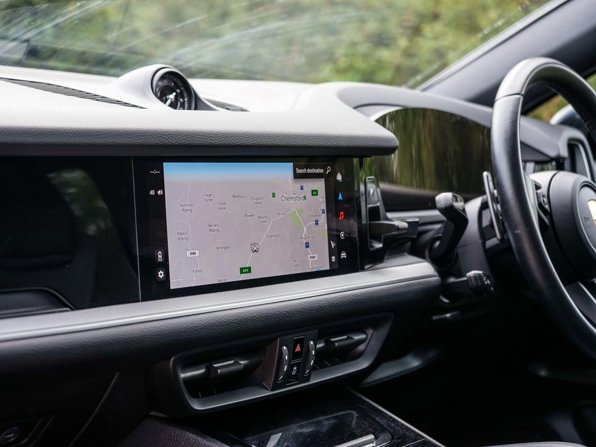 Porsche Cayenne 3.0 V6 E-Hybrid 25.9kWh TiptronicS 4WD Euro 6 (s/s) 5dr — photo 16