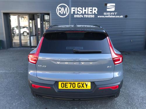 Volvo XC40 Photo at-d3c404fecf3c4b0da0ac3578321cdb92.jpg