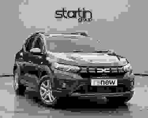 Dacia Sandero Stepway 1.0 TCe Expression Euro 6 (s/s) 5dr Grey at Startin Group