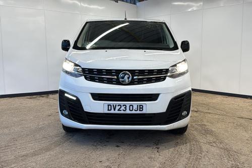 Vauxhall VIVARO Photo at-d433419776e741d49c341fee42c44690.jpg
