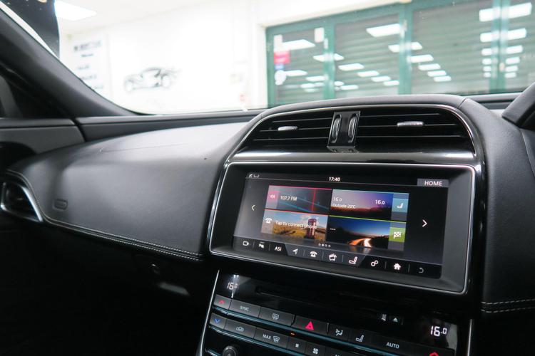 Used Jaguar XE AE18BDY 17