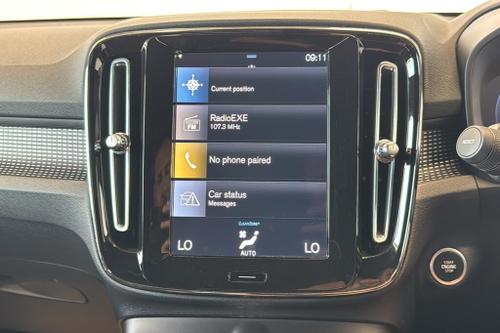 Volvo XC40 Photo at-d441a9d77dac47189d48351384f2ab4b.jpg