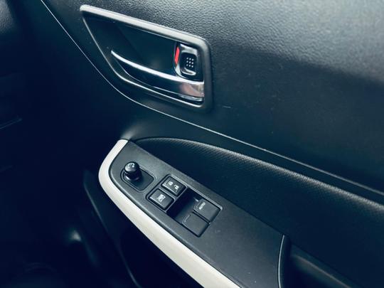 Suzuki Swift Photo at-d44a632ac2cd44cfbf0cf8f08b7f404e.jpg