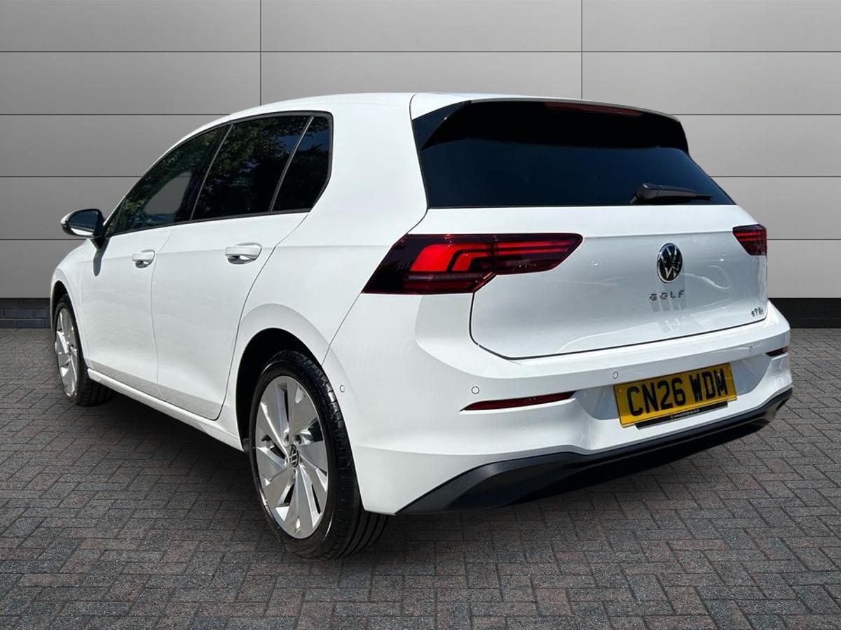 Volkswagen Golf Photo at-d47ada2250594dea939497ba903b76a3.jpg