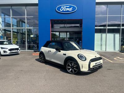 Used 2022 Mini Convertible 1.5 Cooper Exclusive Steptronic Euro 6 (s/s) 2dr at Islington Motor Group